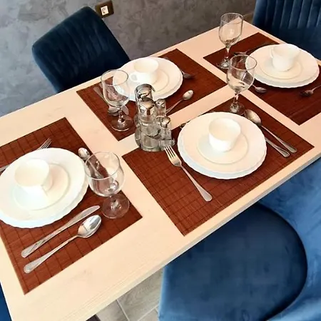 Daire Ama - Complex Alezzi - Mamaia Nord *